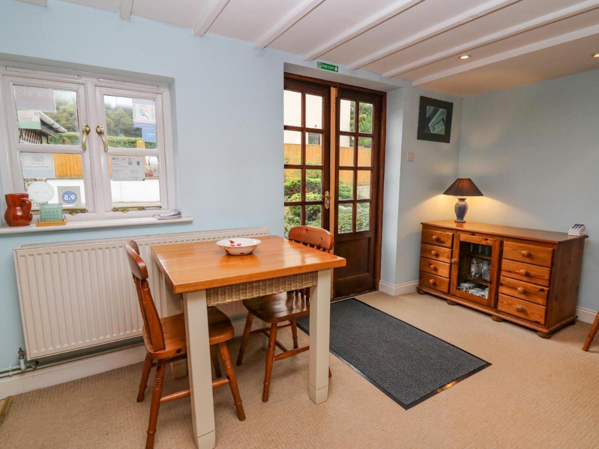 Holiday home Penybont *